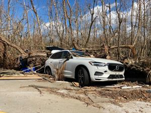 Officials warn vehicles damaged by Hurricane Ian could be resold in Illinois