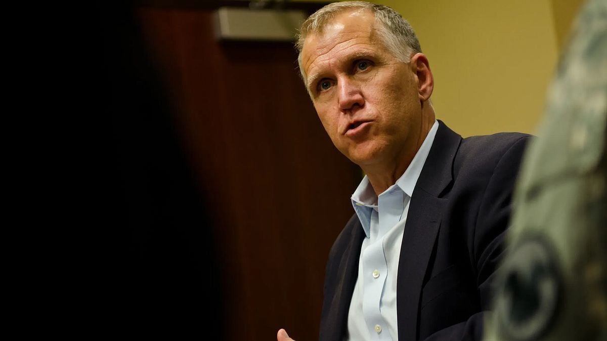 Tillis’ memoir due out Tuesday laden with profanity, bravado