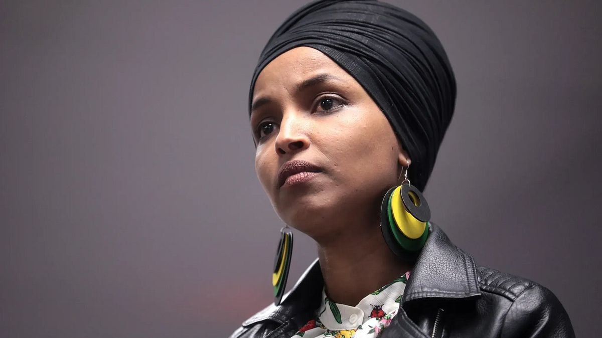 Omar leads in Democratic primary for Minnesota House seat