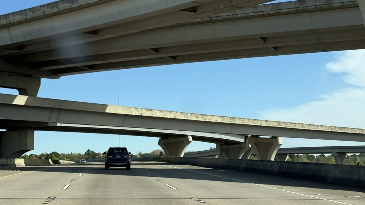 Michigan highway system ranks 23rd nationally as bridge concerns persist