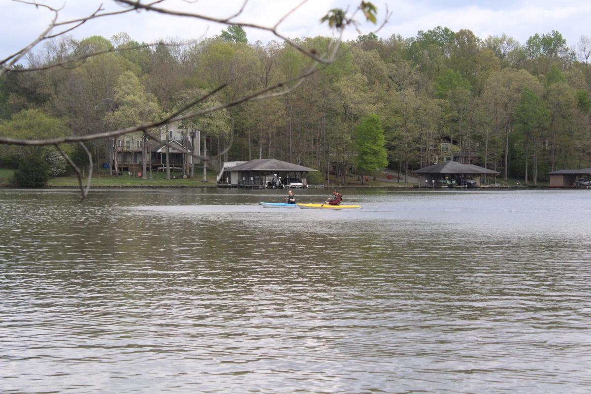 Lure Of Lake Anna Paddling On The Lake S Placid Waters News Thecentralvirginian Com