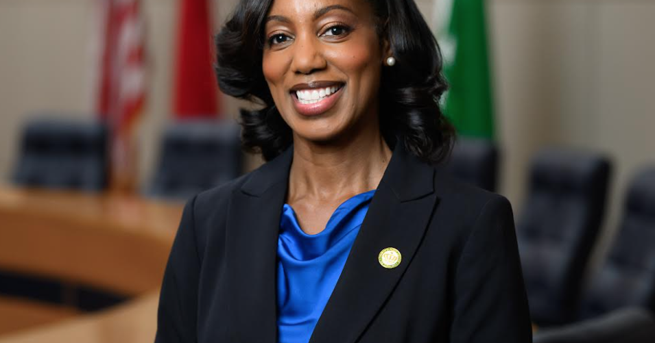 Charlotte hires former Raleigh police chief