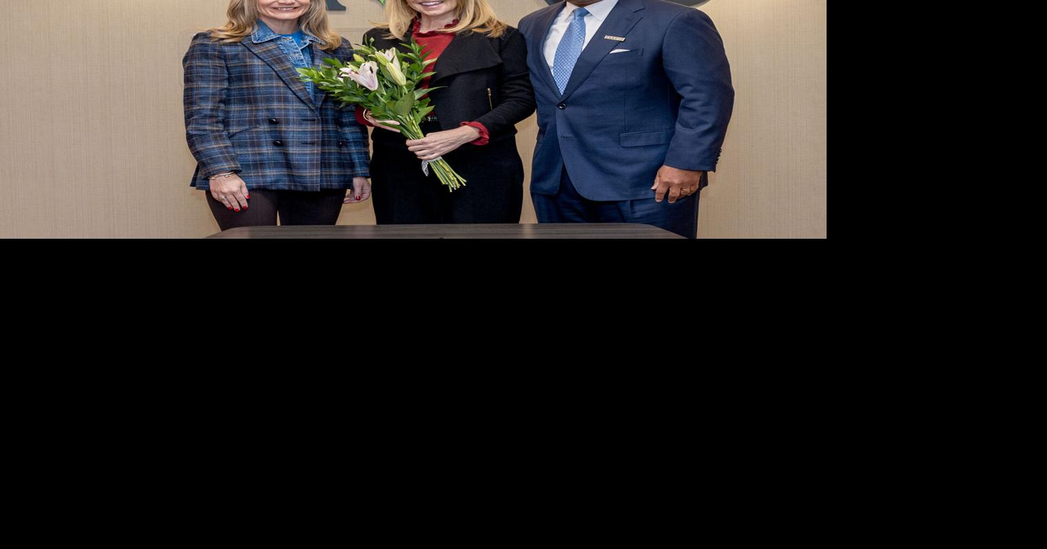 Harris Teeter leader earns BusinessWoman of the Year | Southcltweekly ...