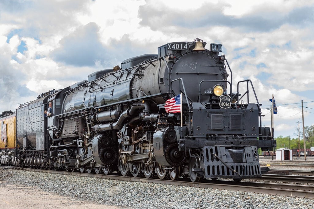 World's Largest Steam Locomotive 'Big Boy No. 4014' Preparing for