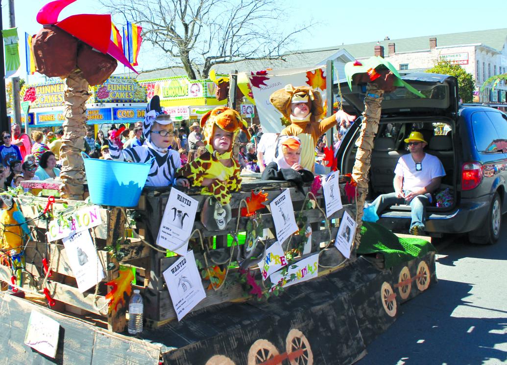 Autumn Leaf Festival Multimedia