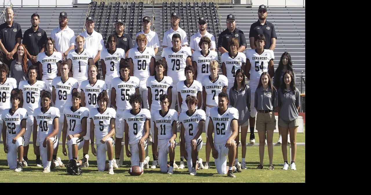 2022 Comanche Indians varsity football squad and staff Comanche ISD