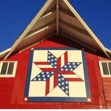 Have Barn Quilts Made a Comeback? – FanningSparks