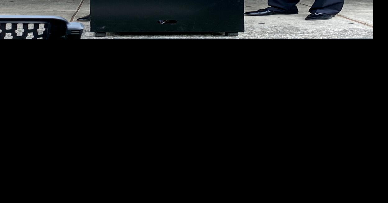 Cotati Post Office renamed in honor of the Pasta King, Art Ibleto