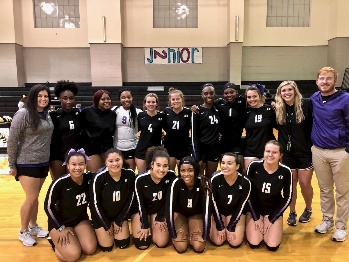 Hueytown Volleyball Team Wins Class 6a Area 9 Championship