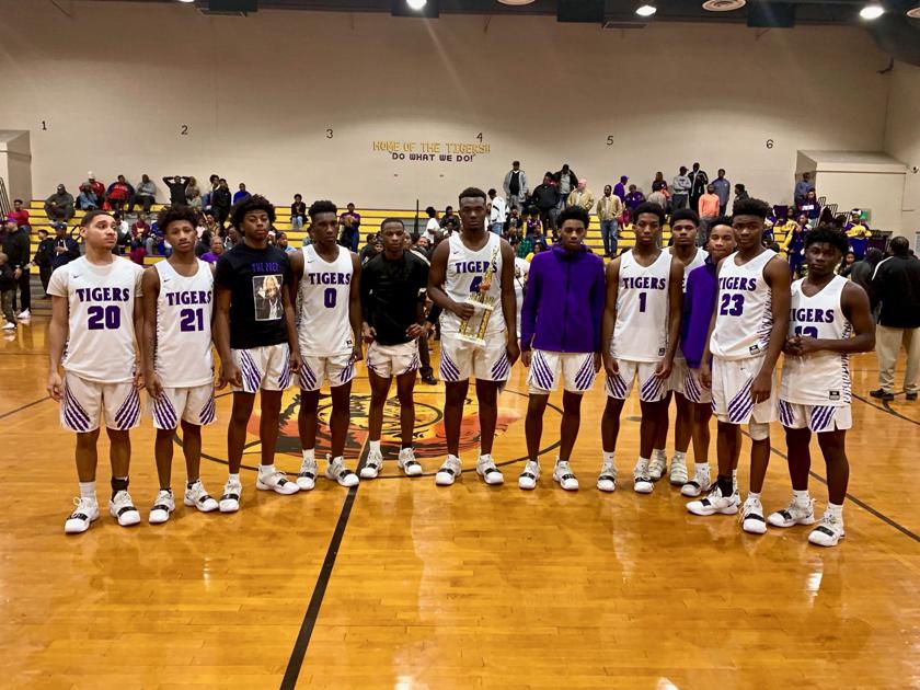 Fairfield High Preparatory School Tigers Boys Varsity Basketball