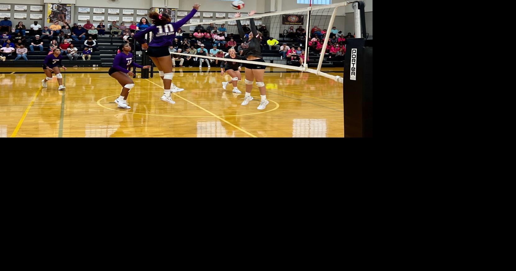 Hueytown Golden Gophers vs Brookwood Panthers