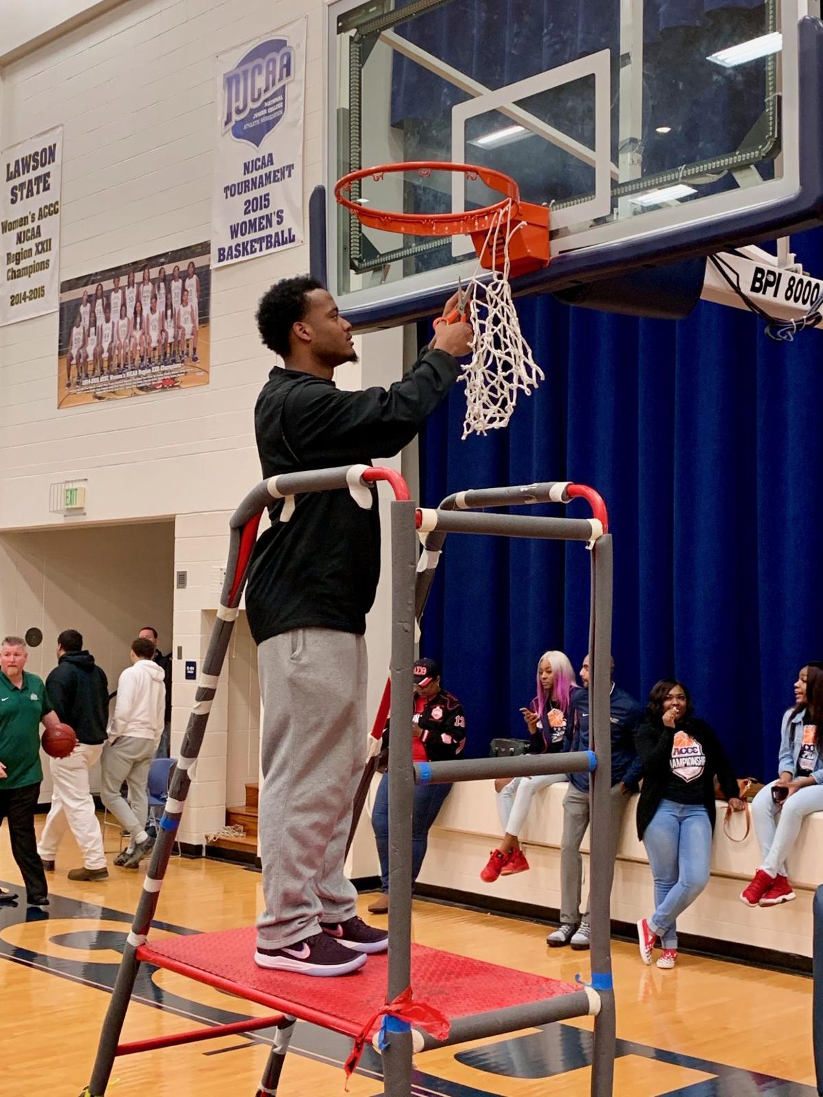 Shelton State Men S Buccaneers Basketball Wins Accc Championship