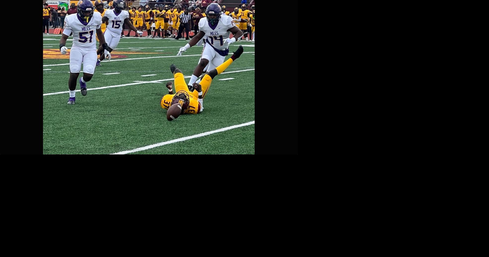 Keyes to the Defense Miles Earns First Win of Sam Shade Era Sports
