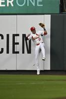 Arenado drives in 3 and Gray pitches seven innings as Cardinals beat White Sox