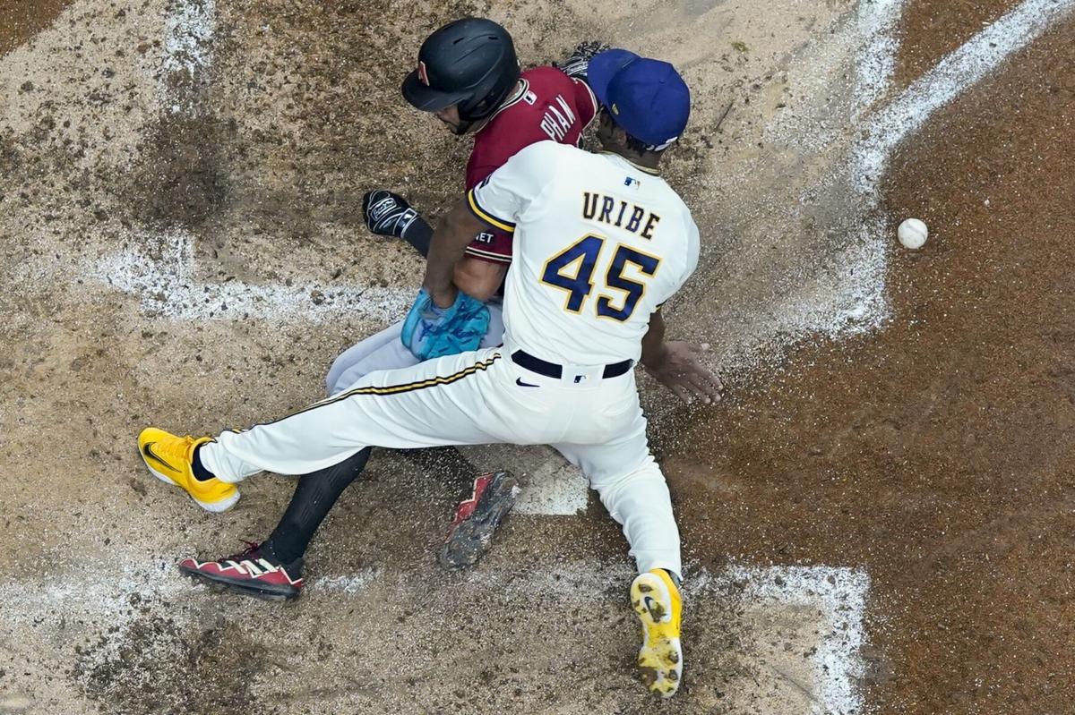Contreras has the big hit as the Brewers overcome a 4-run deficit