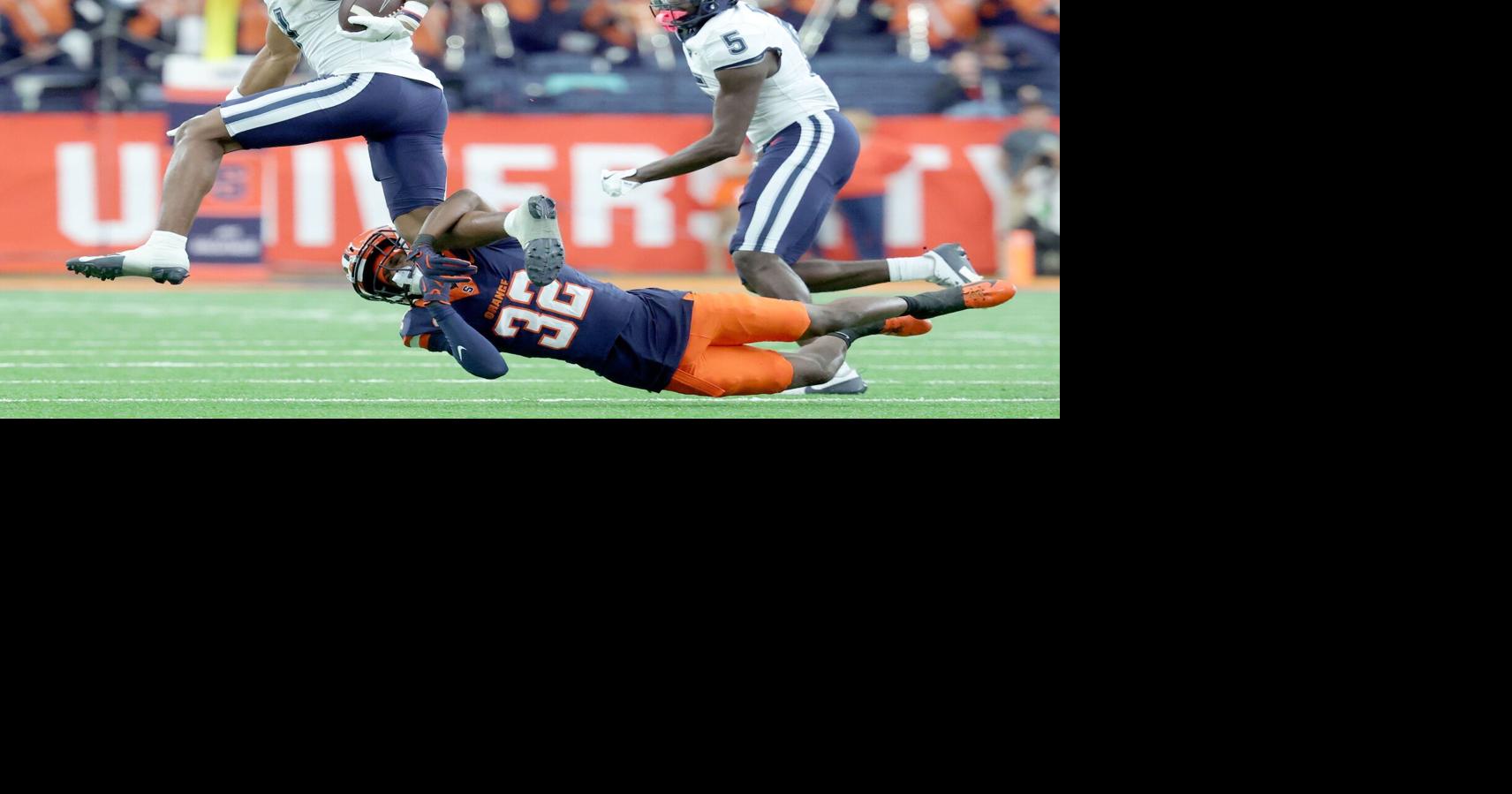 US-NEWS-TIMING-IS-EVERYTHING-SYRACUSE-FOOTBALL-9-SMG.jpg