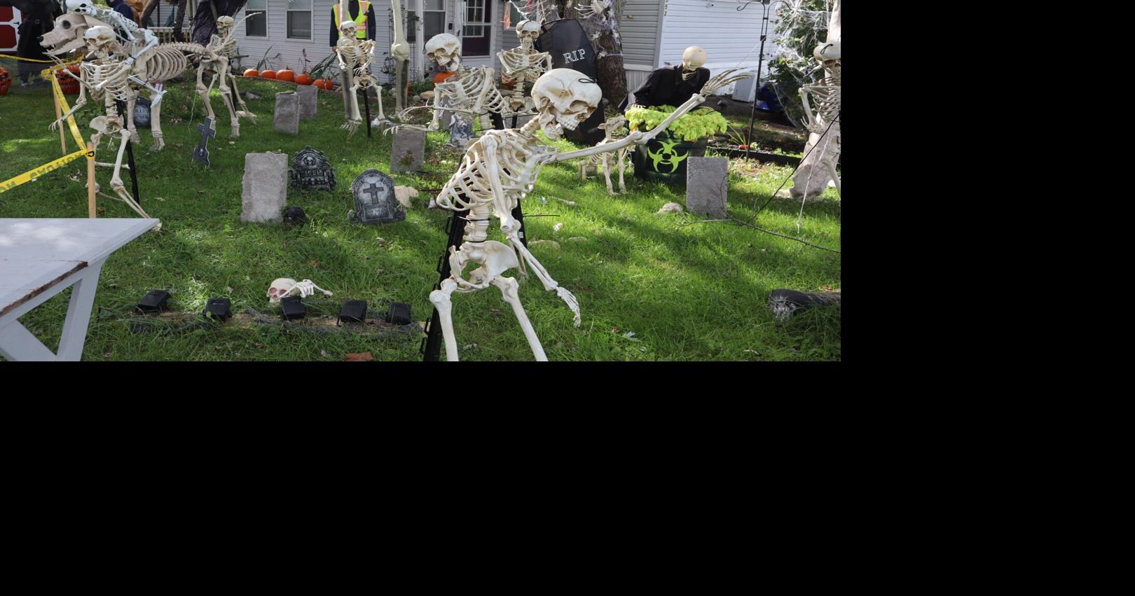 'Halloween Enthusiasts' bring haunted display to Caledonia | Lifestyles ...