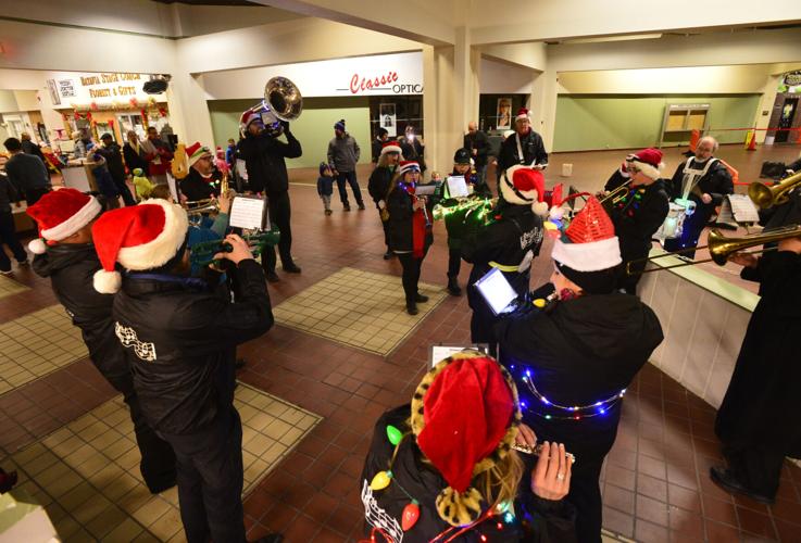 Batavia celebrates Christmas in the City Top Story