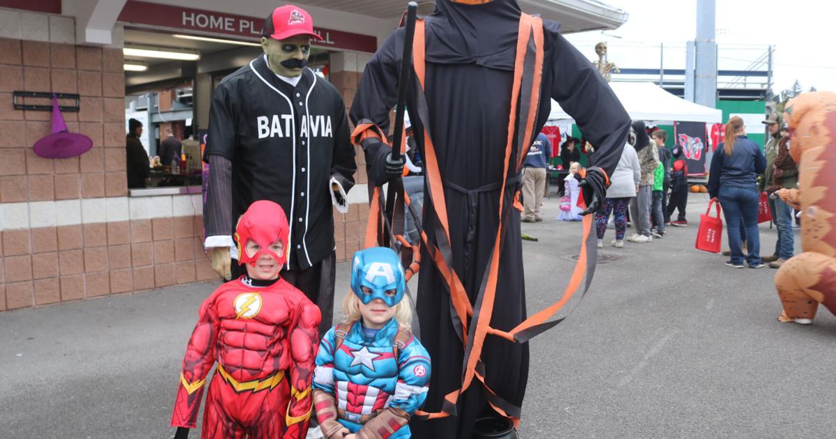 Batavia Muckdogs bring trick or treating to the ballpark Top Story