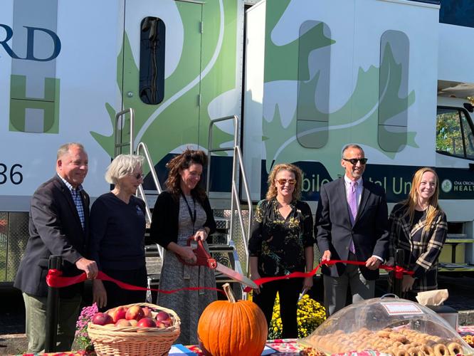 Oak Orchard Health unveils new dental bus Top Story