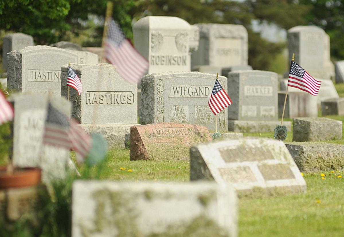 Despite Covid 19 Limitations Memorial Day Hasn T Lost Its Meaning Top Story Thedailynewsonline Com
