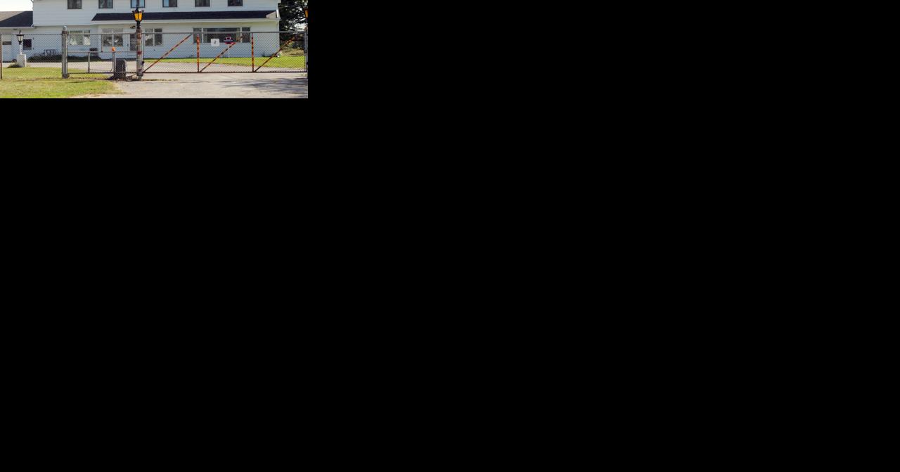 Male arrested when FBI serves warrants in Batavia - Vimarsana News