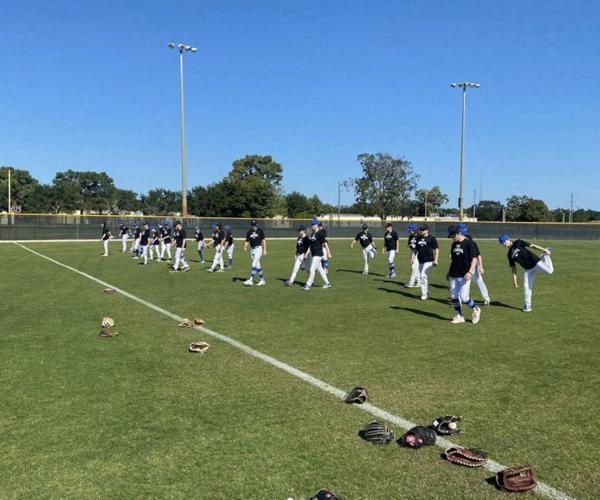 Batavia varsity, JV baseball teams take 21hour bus ride to Florida for