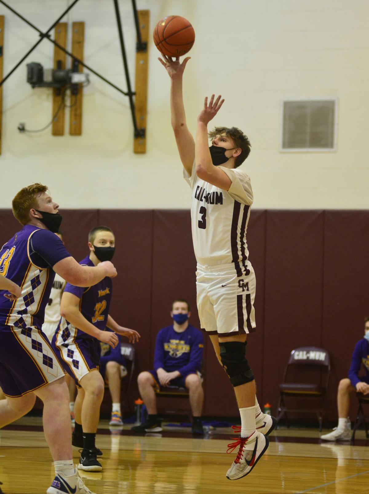 SEC. V BASKETBALL: Cal-Mum boys pull away from York in C2 ...