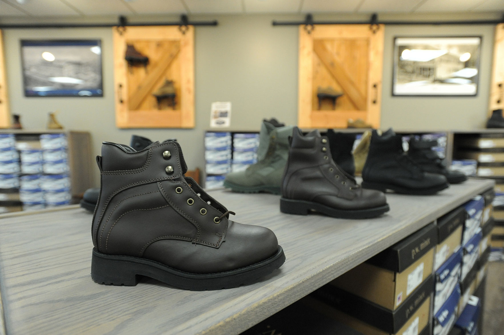 pw minor work boots