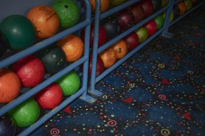 Bowling Alleys Gear Up For Reopening Top Story Thedailynewsonline Com