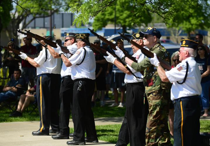 (WATCH) A solemn holiday Memorial Day ceremonies remember sacrifices