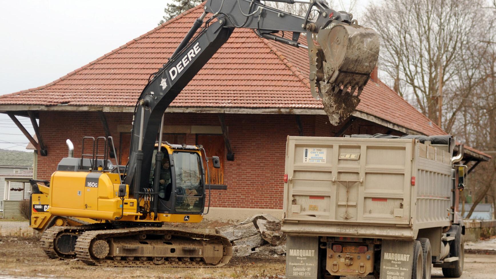Set for demolition: Old railroad freight house in Warsaw will apparently be knocked down - Vimarsana News