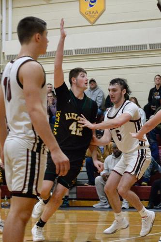 BOYS BASKETBALL: Alexander powers past Elba; Pohl with another double ...