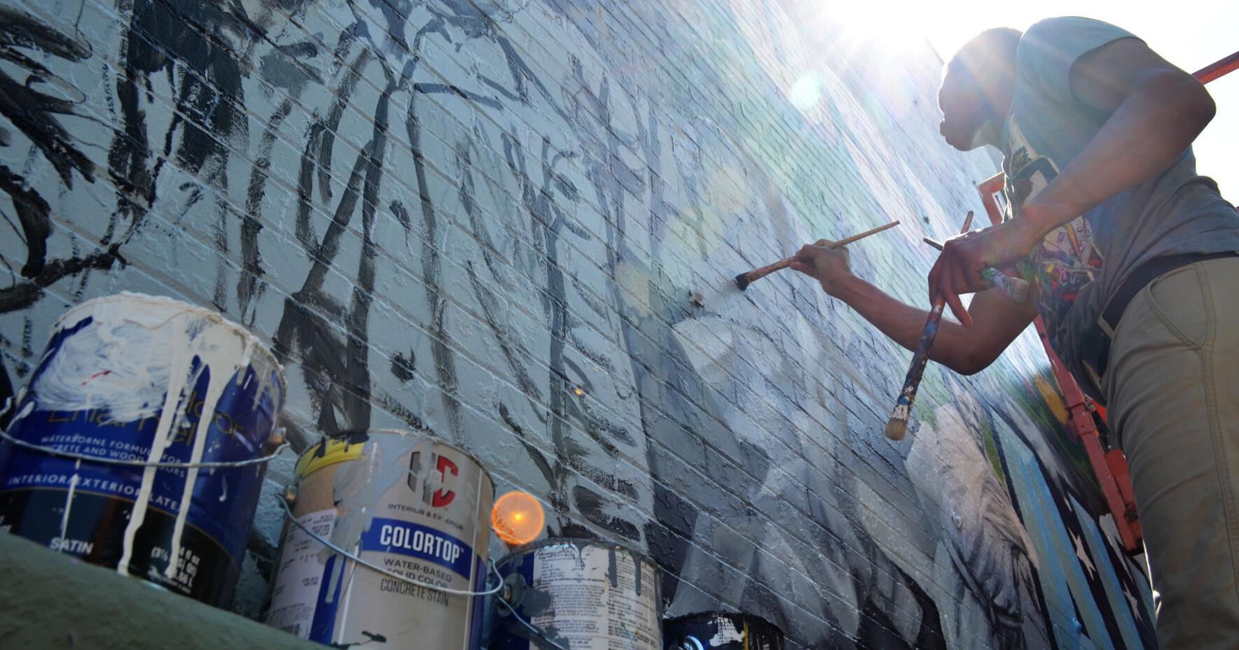 'Paint Out' involves community in mural | Lifestyles | thedailynewsonline.com - Vimarsana News