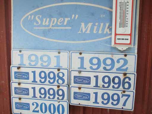 Super Milk Font