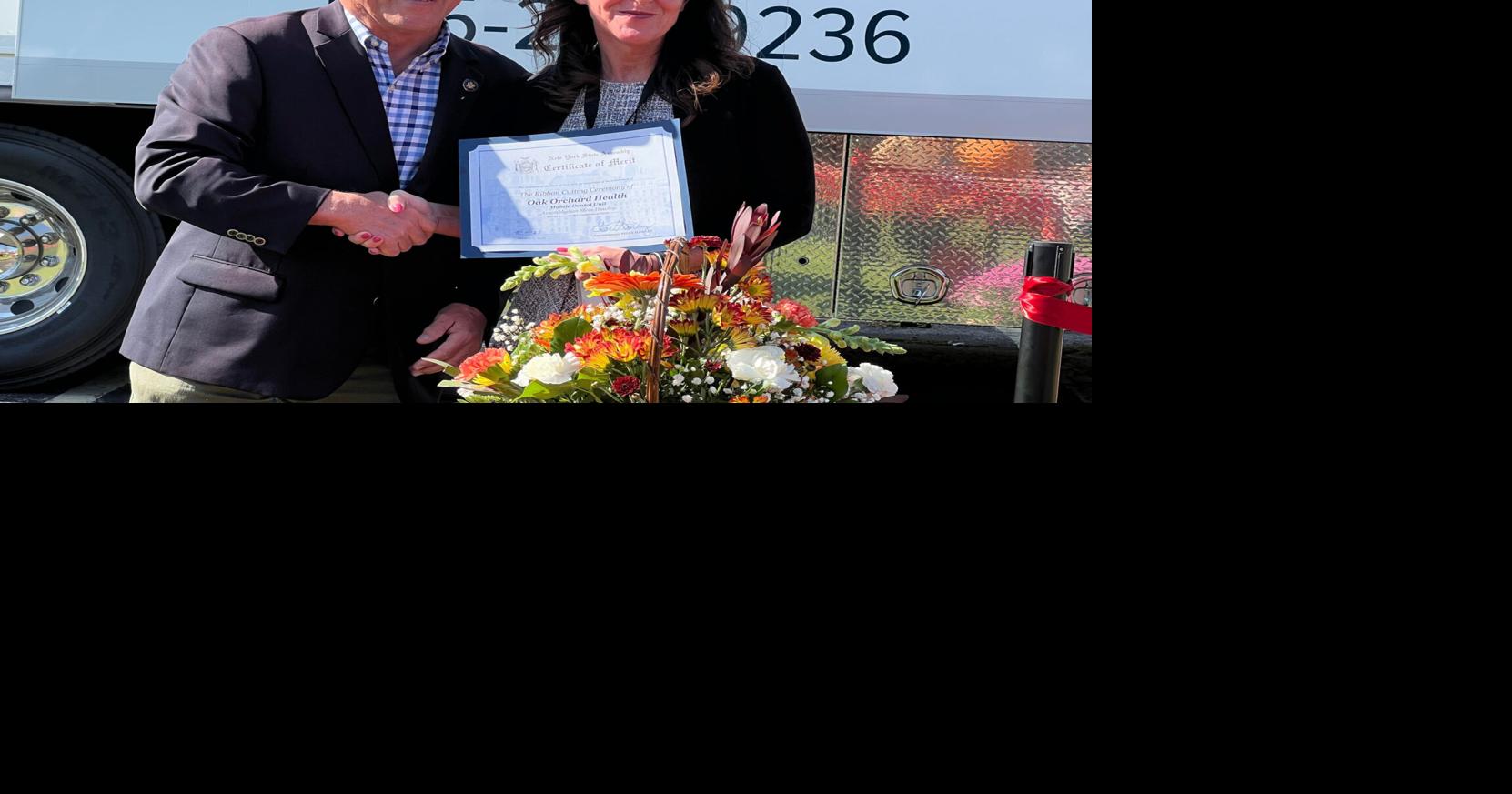 Oak Orchard Health unveils new dental bus Top Story