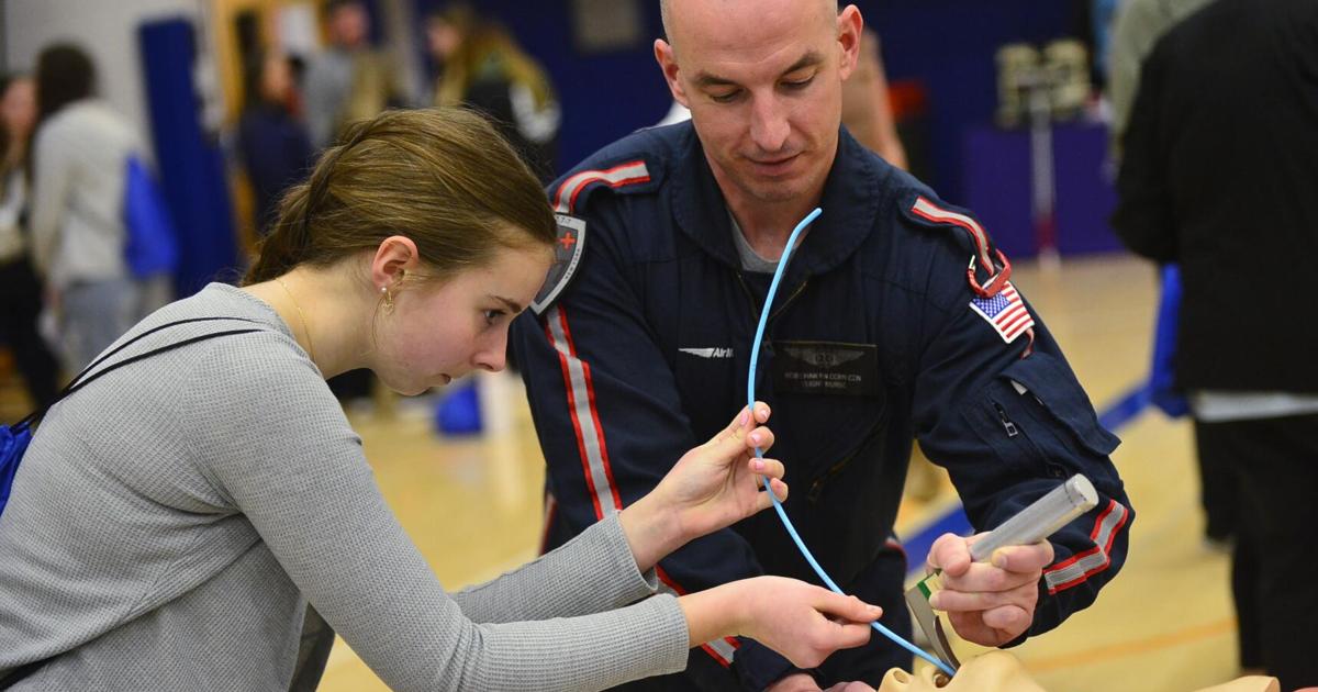 WATCH: GLOW With Your Hands makes healthcare hands-on for area students
