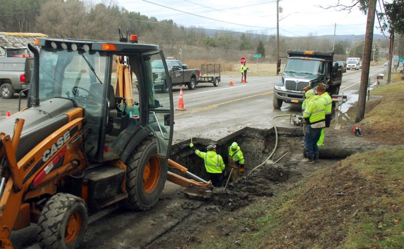 Crews work overnight to repair water main breaks in Warsaw | Top Story ...