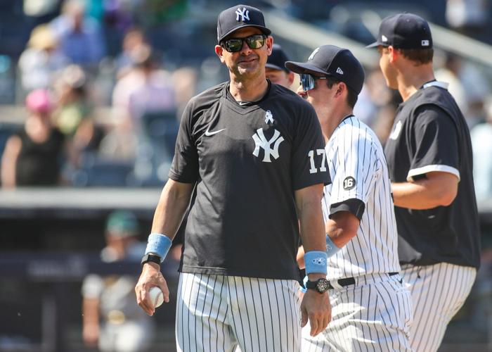 Yankees' Aaron Boone Met with 'Frustrated' Hal Steinbrenner, Brian