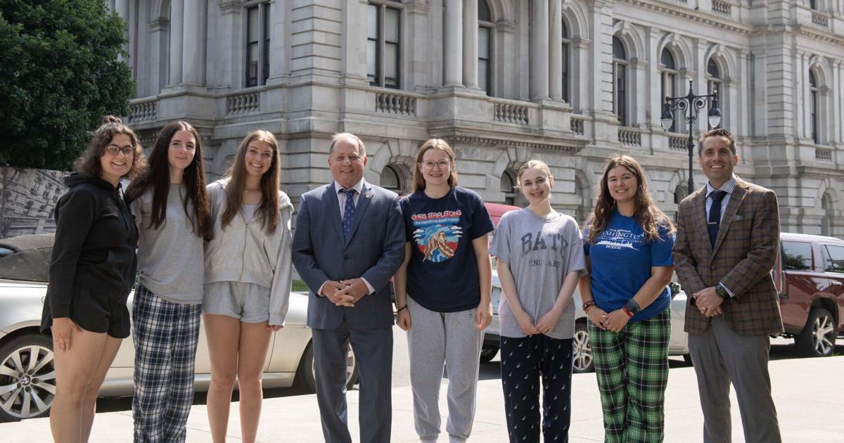 Oakfield-Alabama students discuss mental health, substance abuse with ...