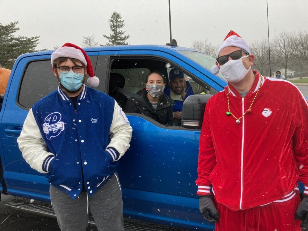 Christmas In Batavia Ny Parade Route 2022 Batavia Parade Combines Thanksgiving And Christmas | Local News |  Thedailynewsonline.com