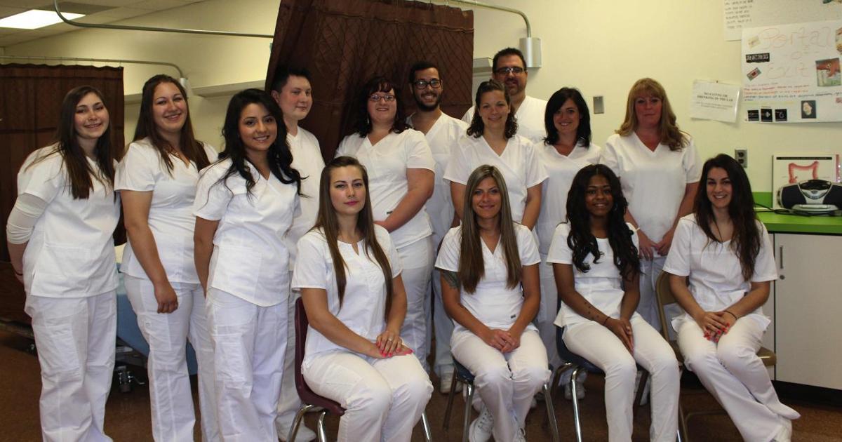 Schools Orleans/Niagara BOCES celebrates LPN graduates Lifestyles