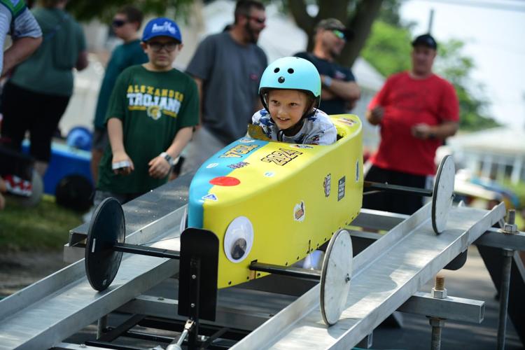 Smooth running: Oakfield Box Car Derby awards prizes in two divisions ...