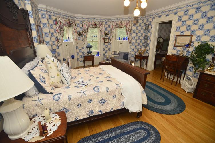 WATCH An enduring mystique Humphrey House goes for sale in Warsaw