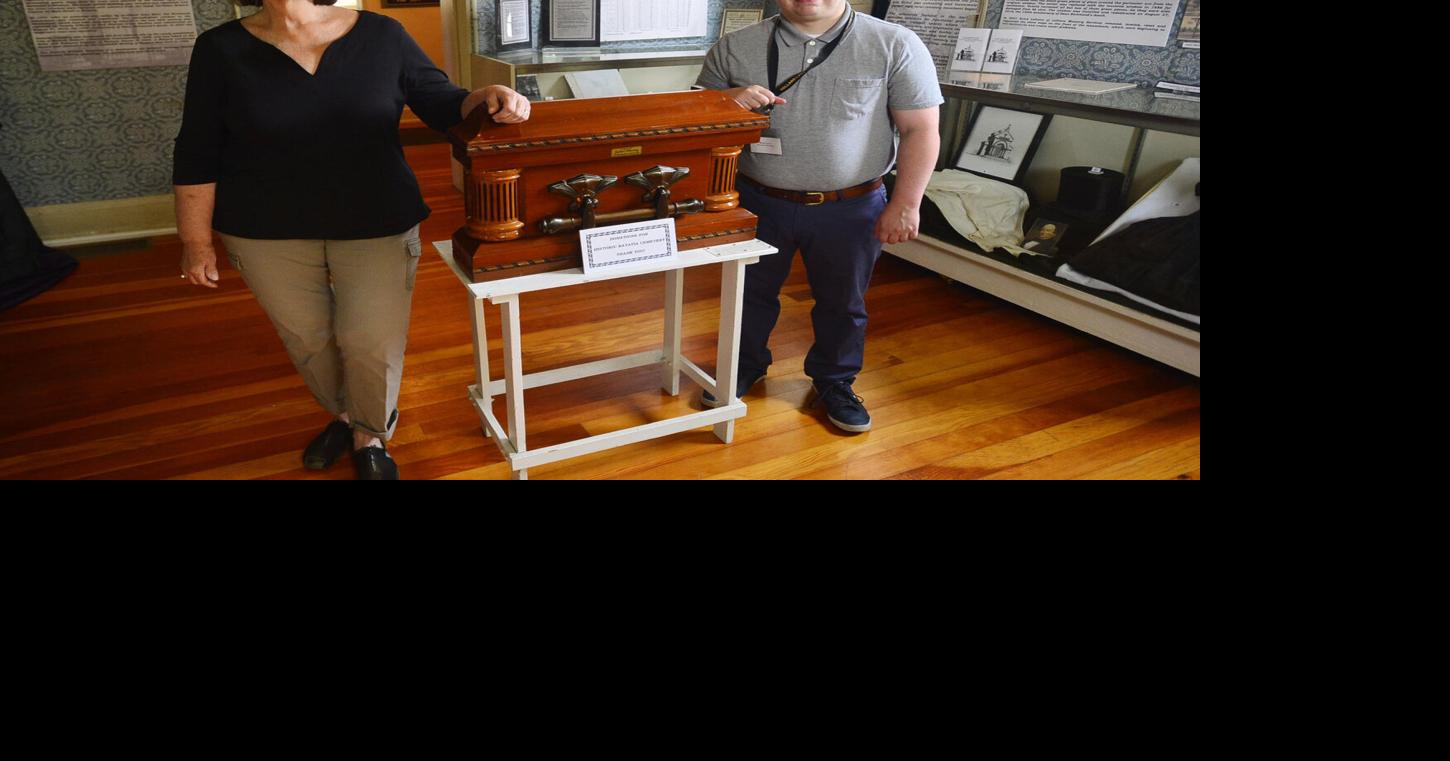 Mark Gutman/Daily News Top Story