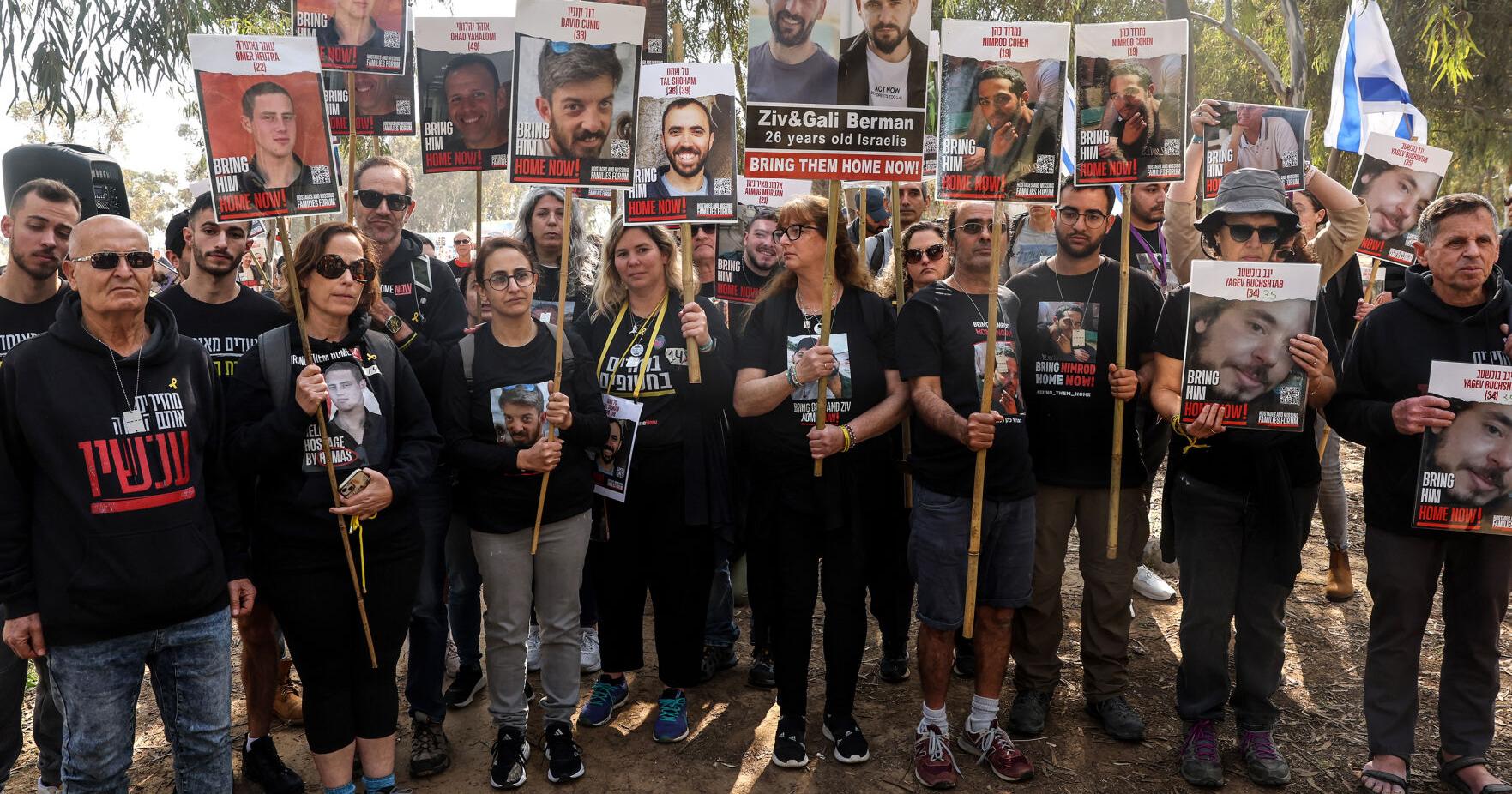 Family of slain US-Israeli soldier Itay Chen retains hope for larger hostage deal - Vimarsana News