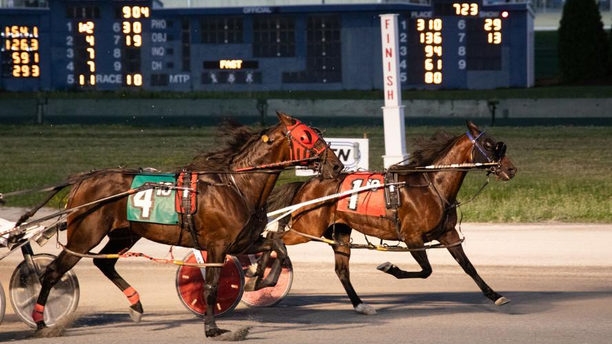R Royal Port has on time arrival at Buffalo Raceway Sports