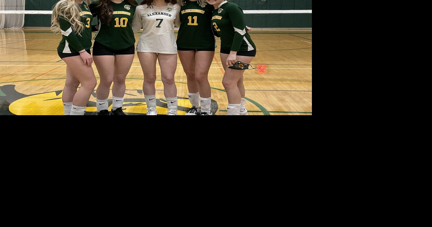 VOLLEYBALL Alexander, Attica both improve to 101 with victories