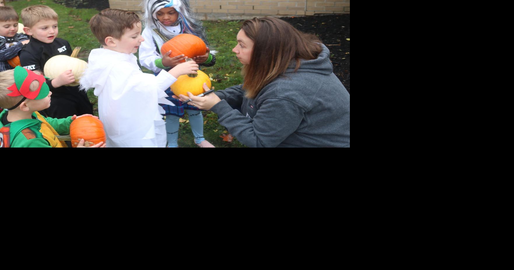 PHOTO GALLERY: Halloween treats Tuesday morning at Batavia city schools