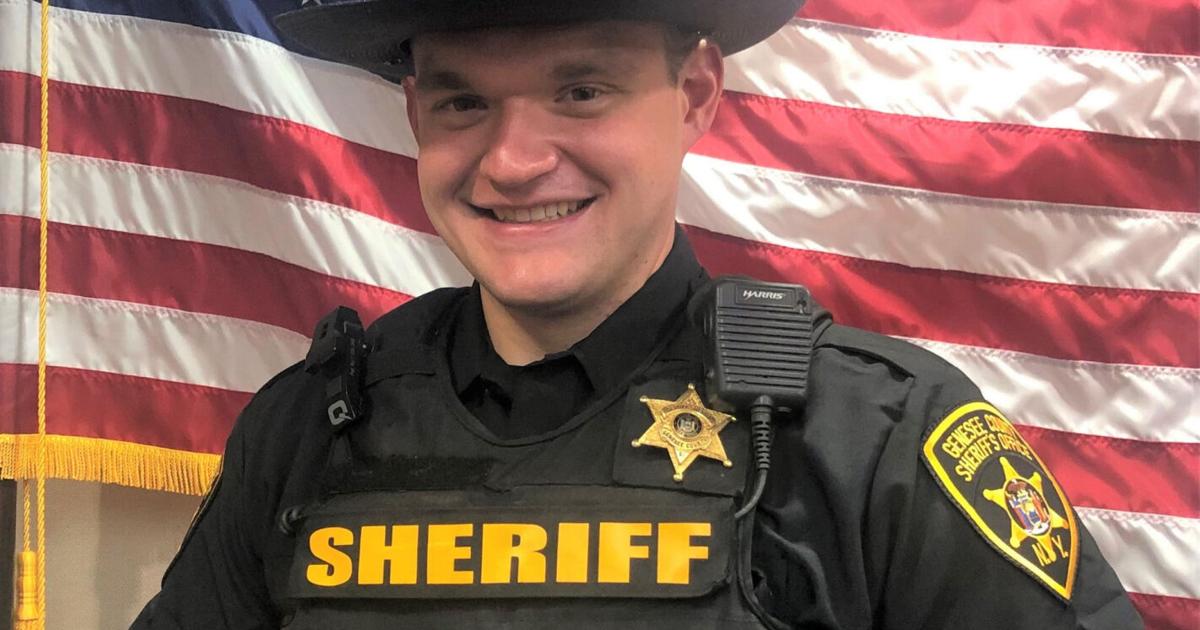 Shultz graduates from police training | Local News | thedailynewsonline.com